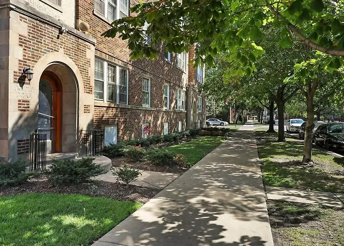 Apartment 1br Contemporary With Laundry Facility - Lockwood 1 & 2 Chicago